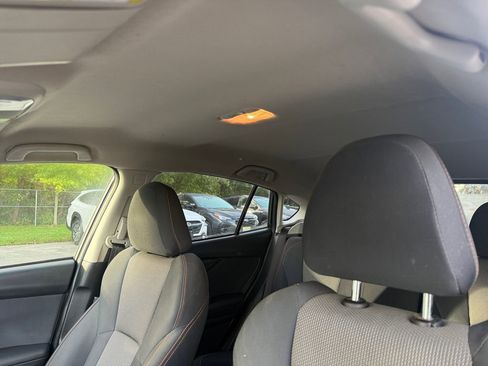 Used 2023 Subaru Crosstrek 2.0i Premium image 17