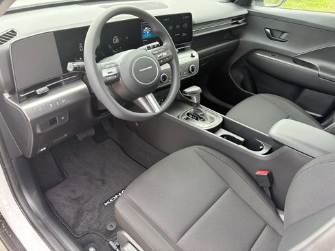 New 2026 Hyundai Kona SE FWD image 12