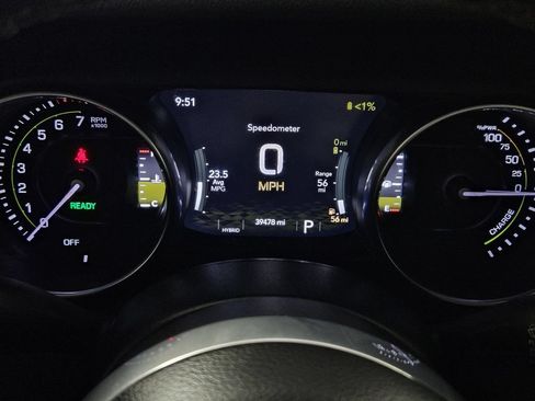 Used 2023 Jeep Wrangler Unlimited Sahara AWD/4WD image 10