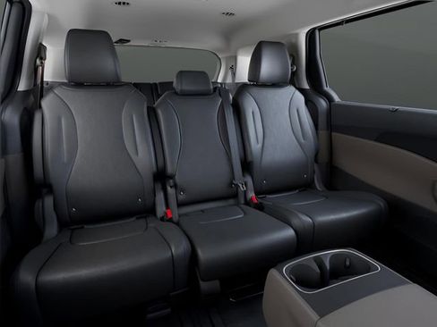 New 2026 Kia Carnival EX image 17