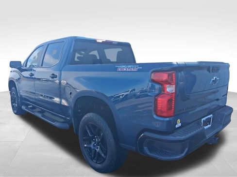 Used 2022 Chevrolet Silverado 1500 Custom Trail Boss w/ LPO, Dark Essentials Package image 4