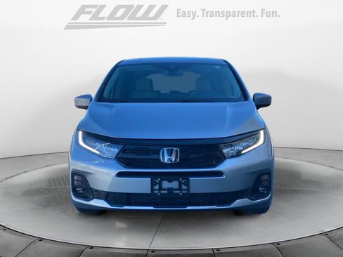 New 2026 Honda Odyssey Touring image 2