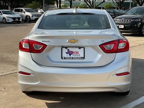 Used 2019 Chevrolet Cruze LT w/ LT Fleet Convenience Package image 6