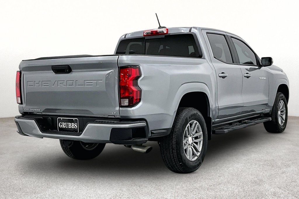 Used 2024 Chevrolet Colorado LT w/ LT Convenience Package RWD image 2