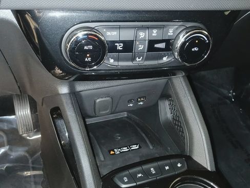 Used 2024 Chevrolet TrailBlazer LT w/ Convenience Package FWD image 20