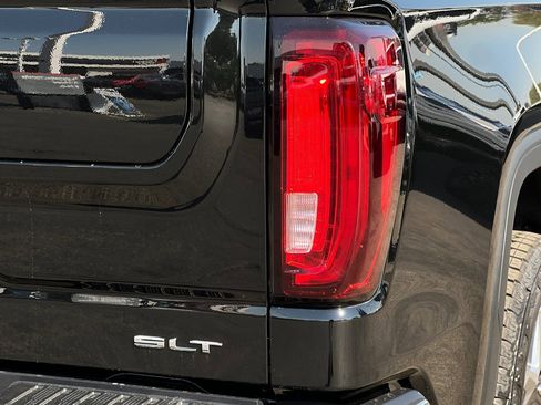 New 2026 GMC Sierra 1500 SLT w/ SLT Premium Plus Package AWD/4WD image 7