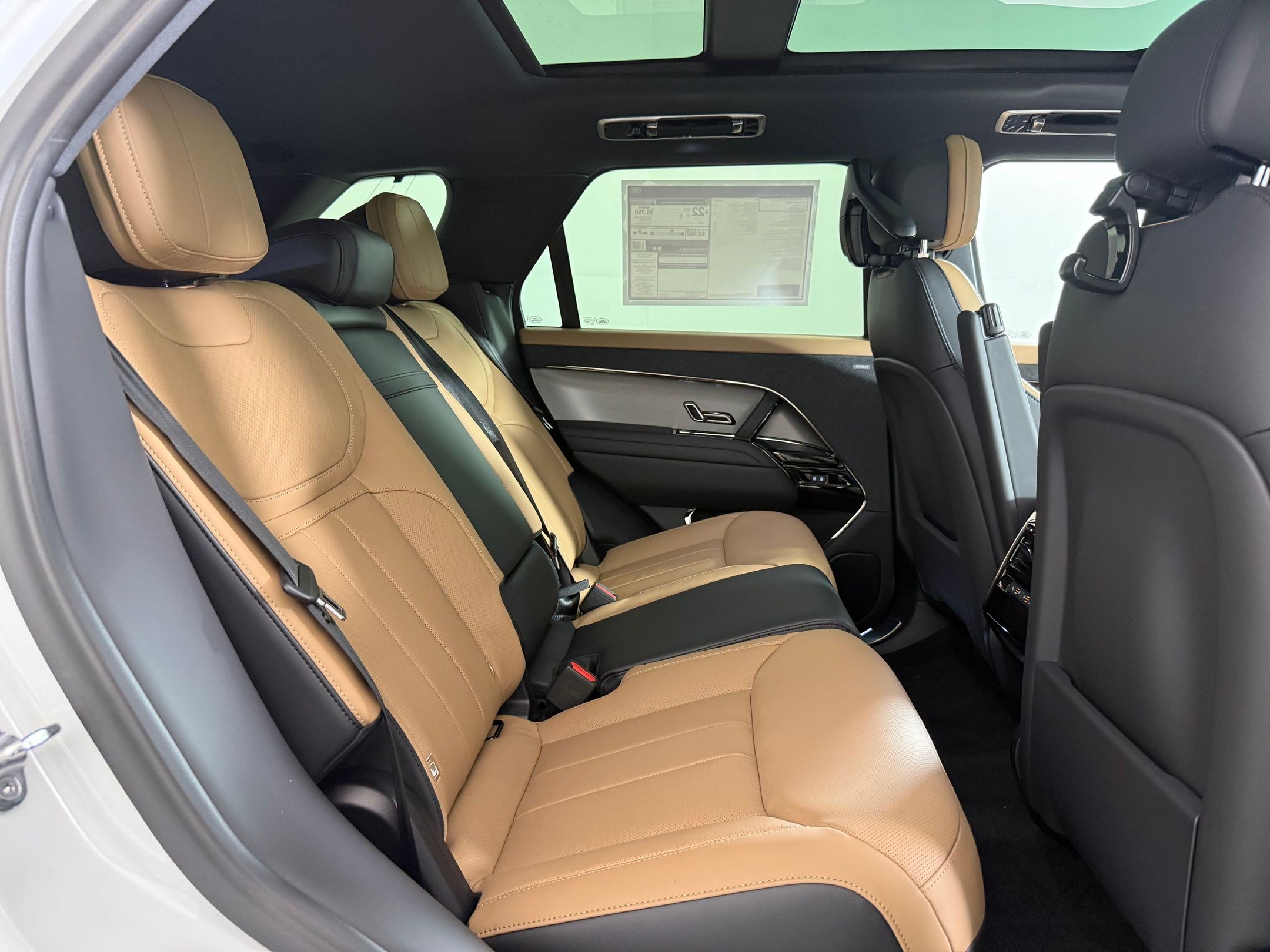 New 2026 Land Rover Range Rover Sport Dynamic SE AWD/4WD image 27