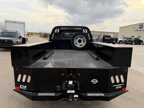 Used 2020 RAM 5500 Tradesman w/ Safety Group image 15