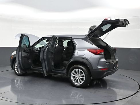 Used 2022 Chevrolet TrailBlazer LS FWD image 28