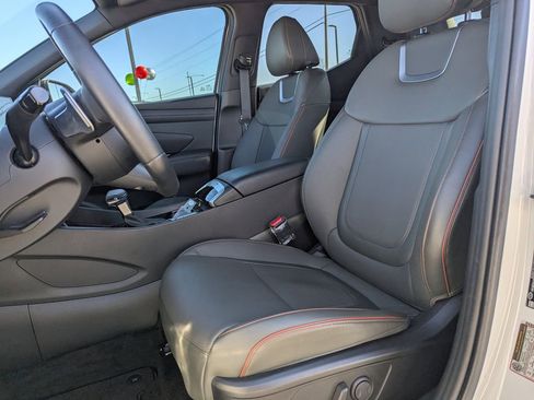 Certified 2025 Hyundai Santa Cruz Limited image 14