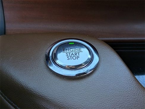 Used 2020 Lincoln Aviator Reserve w/ Equipment Group 201A image 32