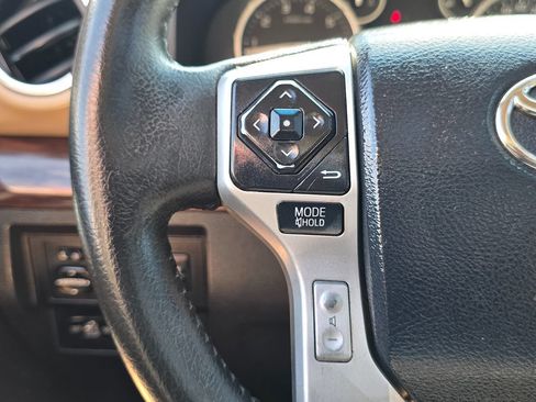 Used 2016 Toyota Tundra Limited AWD/4WD image 31