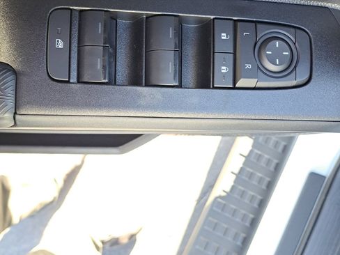 New 2025 Toyota 4Runner 4WD image 16