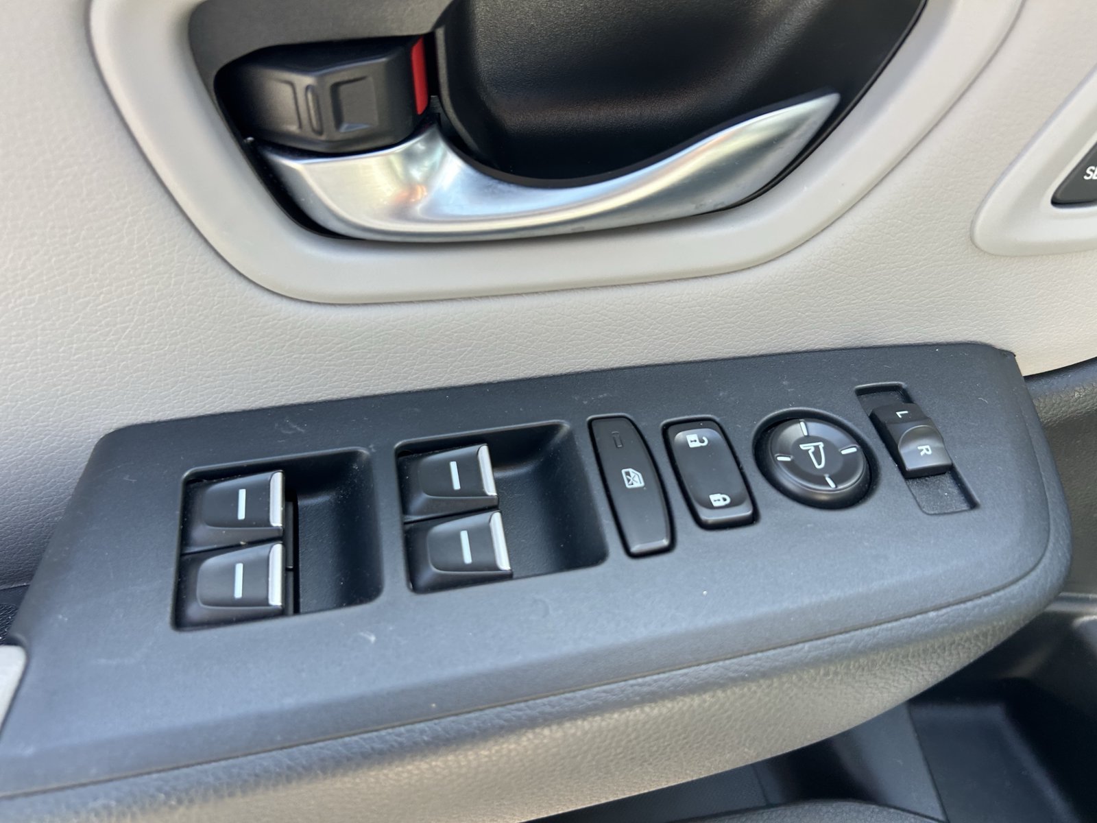 Used 2025 Honda Pilot Touring image 17