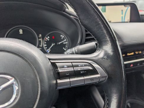Used 2022 MAZDA MAZDA3 s image 19