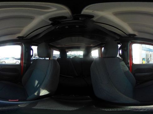 Used 2025 Jeep Wrangler Sport S image 41