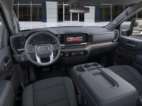 New 2026 GMC Sierra 2500 SLE AWD/4WD image 15