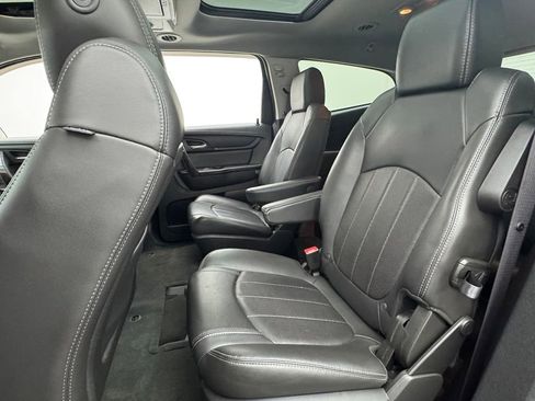 Used 2015 Chevrolet Traverse LTZ AWD/4WD image 39