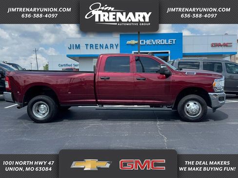 Used 2024 RAM 3500 Tradesman w/ Chrome Appearance Group AWD/4WD image 1