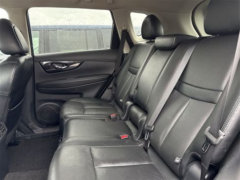 Used 2017 Nissan Rogue SL w/ SL Premium Package image 25