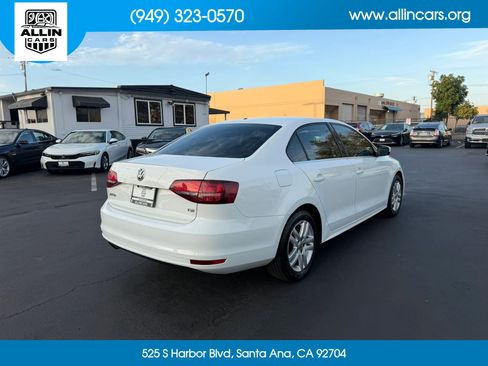 Used 2017 Volkswagen Jetta S FWD image 4
