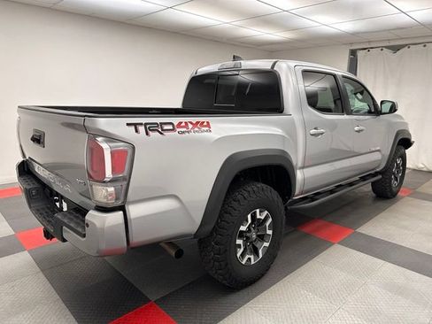 Used 2023 Toyota Tacoma TRD Off-Road w/ TRD Premium Off Road Package AWD/4WD image 6