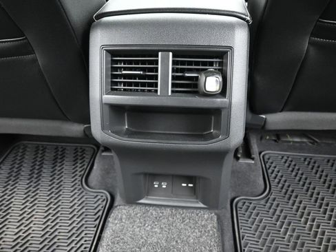 Used 2021 Volkswagen Atlas Cross Sport SEL R-Line image 12