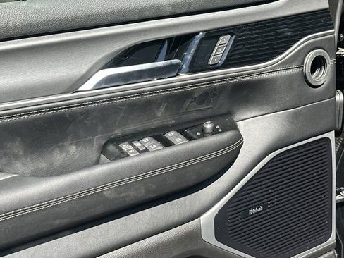 New 2026 Jeep Grand Wagoneer Limited image 12