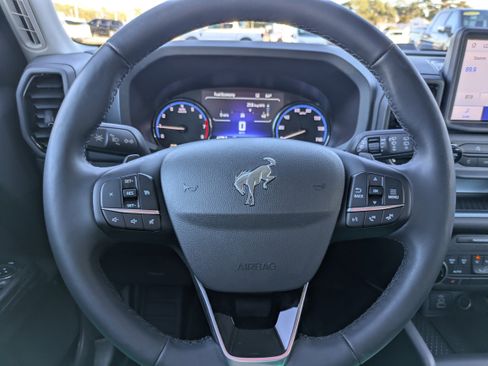 Used 2024 Ford Bronco Sport Badlands image 19