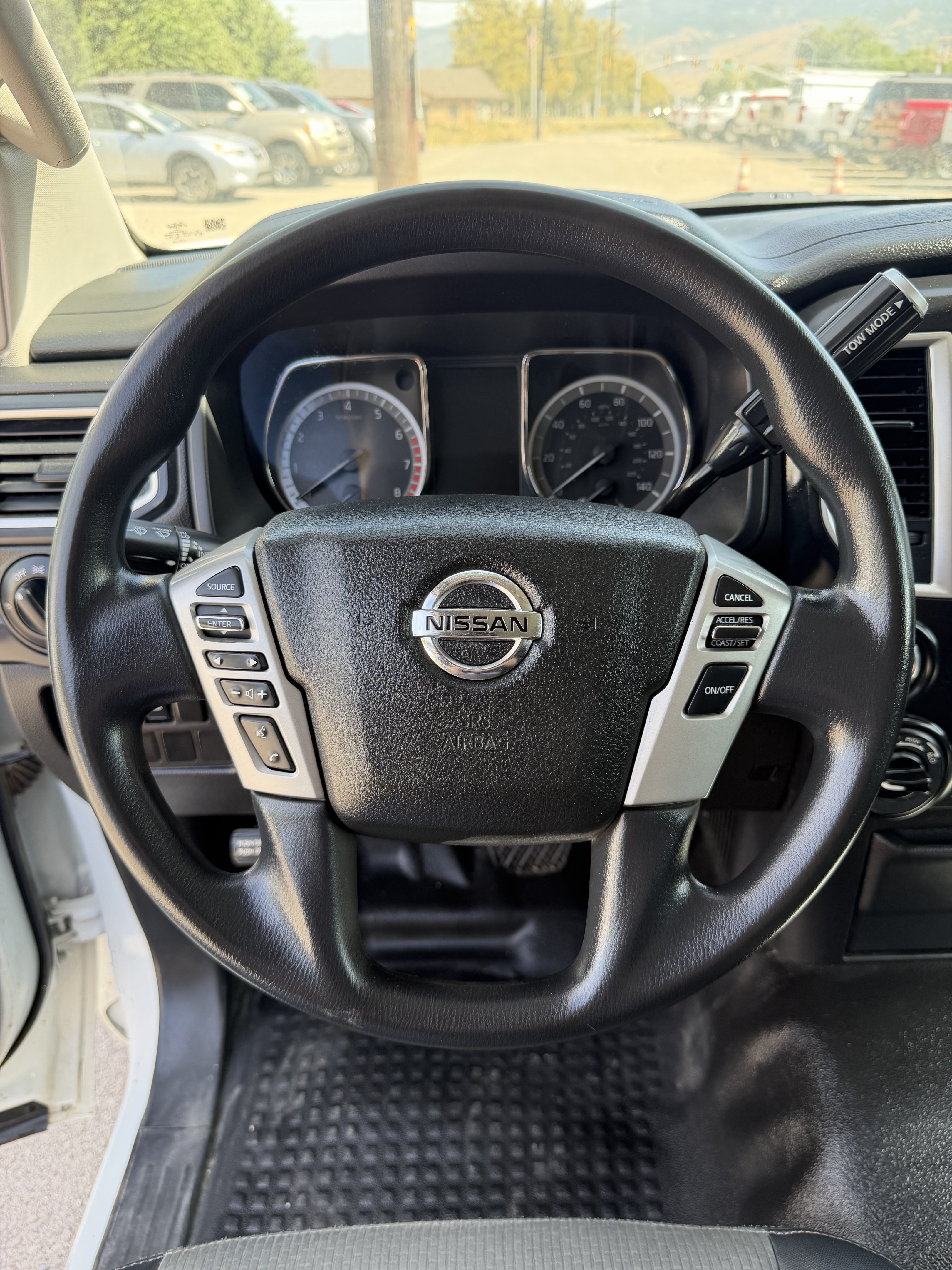 Used 2019 Nissan Titan S AWD/4WD image 22