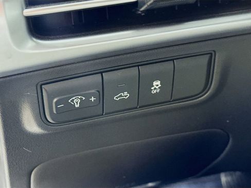 Used 2025 Hyundai Santa Cruz SEL FWD image 21