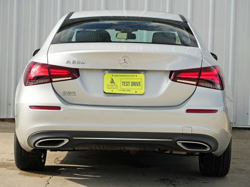 Used 2022 Mercedes-Benz A 220 image 10