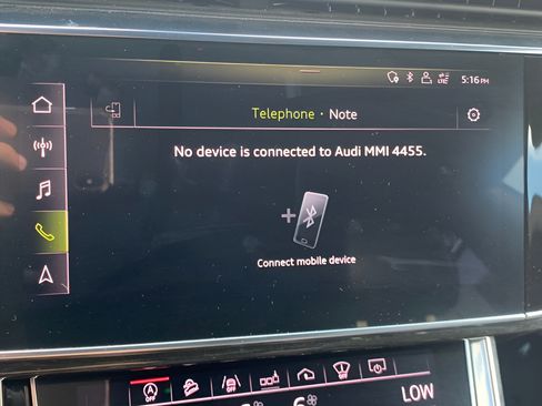 Used 2019 Audi Q8 Prestige w/ Luxury Package AWD/4WD image 29