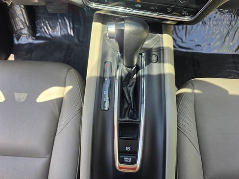 Used 2016 Honda HR-V EX-L image 38