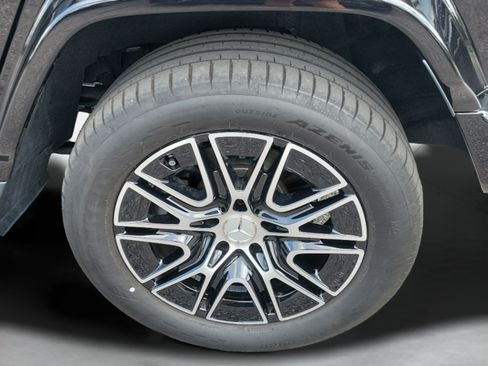 Certified 2025 Mercedes-Benz G 550 image 30