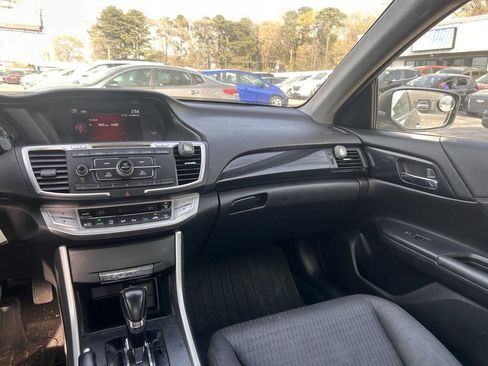 Used 2014 Honda Accord Sport image 14