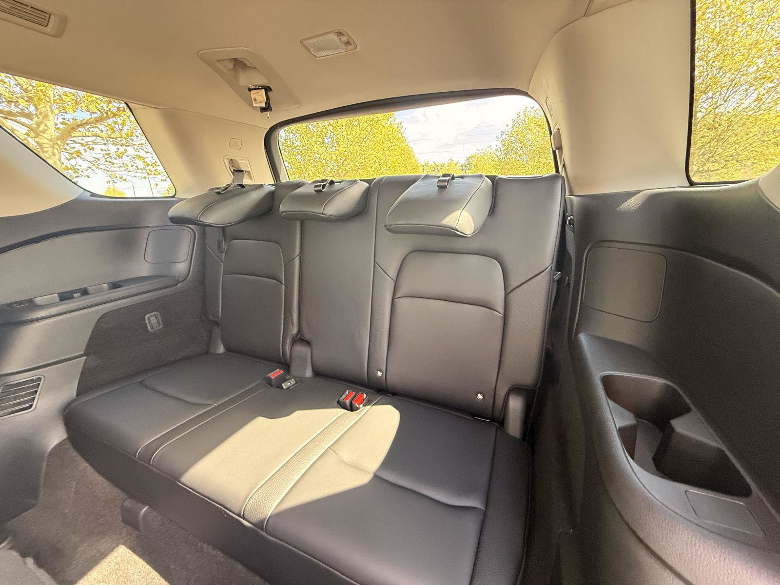 Used 2023 Nissan Pathfinder SL AWD/4WD image 17