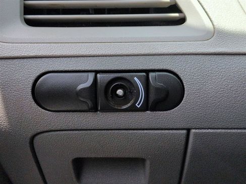 Used 2011 Chevrolet Malibu LS FWD image 16