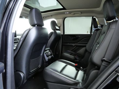 Certified 2022 Lincoln Aviator AWD w/ Premium Package image 10