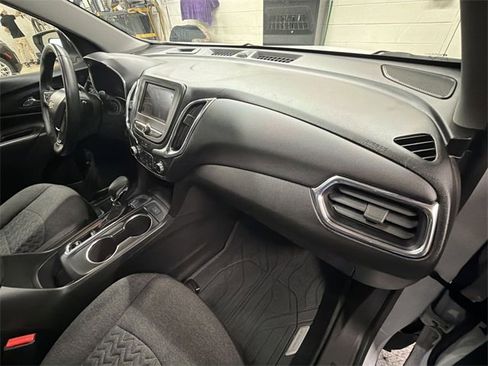 Certified 2024 Chevrolet Equinox LT w/ LPO, Floor Liner Package image 29