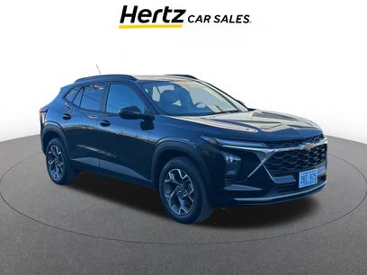 Used 2025 Chevrolet Trax LT