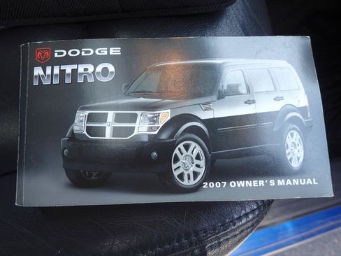 Used 2007 Dodge Nitro R/T AWD/4WD image 26
