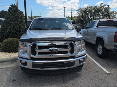 Used 2017 Ford F150 XLT RWD image 4