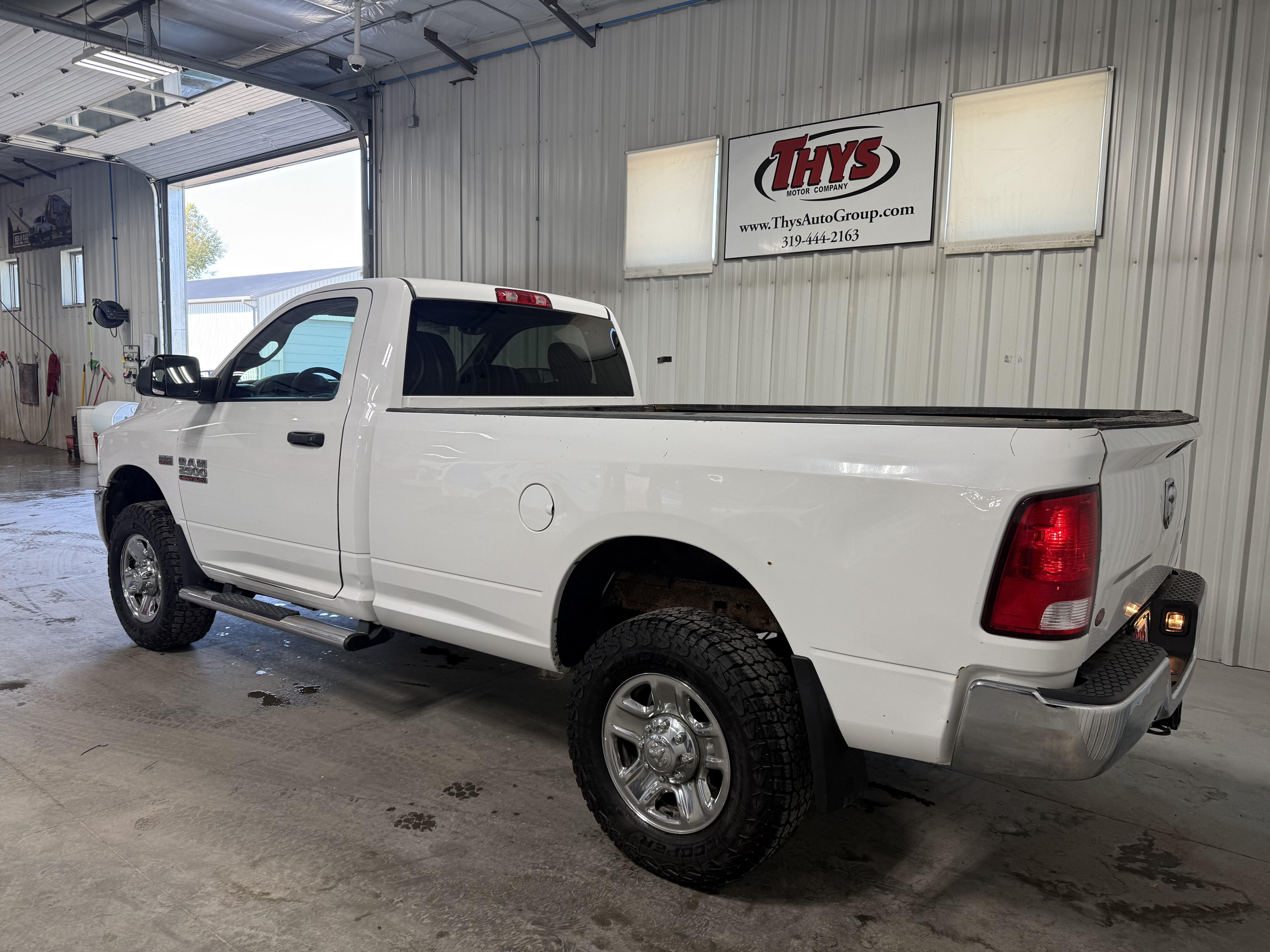 Used 2017 RAM 2500 Tradesman w/ Chrome Appearance Group AWD/4WD image 8