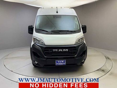 Used 2024 RAM ProMaster 2500 w/ Convenience Group FWD image 8