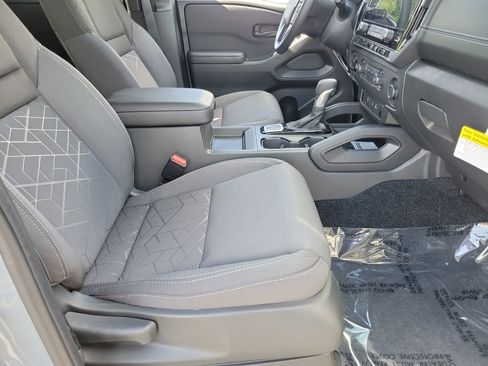 New 2026 Nissan Frontier SV w/ Tow Package AWD/4WD image 13