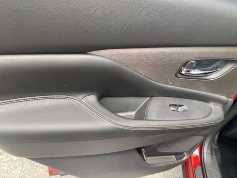 Used 2024 Nissan Murano SL image 12