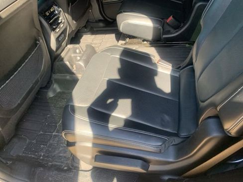 Used 2021 Jeep Grand Cherokee L Overland w/ Advanced Protech Group III AWD/4WD image 12