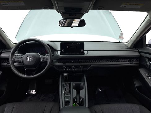 Used 2023 Honda Accord LX image 10