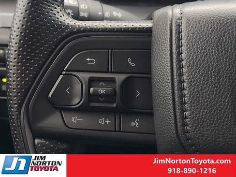 Used 2025 Toyota Tacoma SR5 image 28